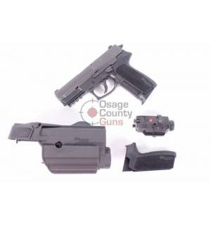 Sig Sauer SP2022 .40 TACPAC w/ Light Laser Holster