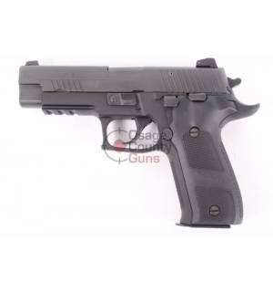 Sig Sauer P226 .40 Dark Elite