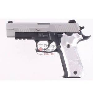 Sig Sauer P226 .40 Platinum Elite